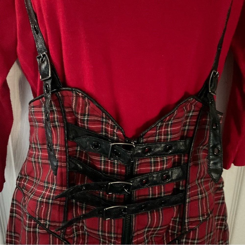 Plaid Pencil skirt with suspenders